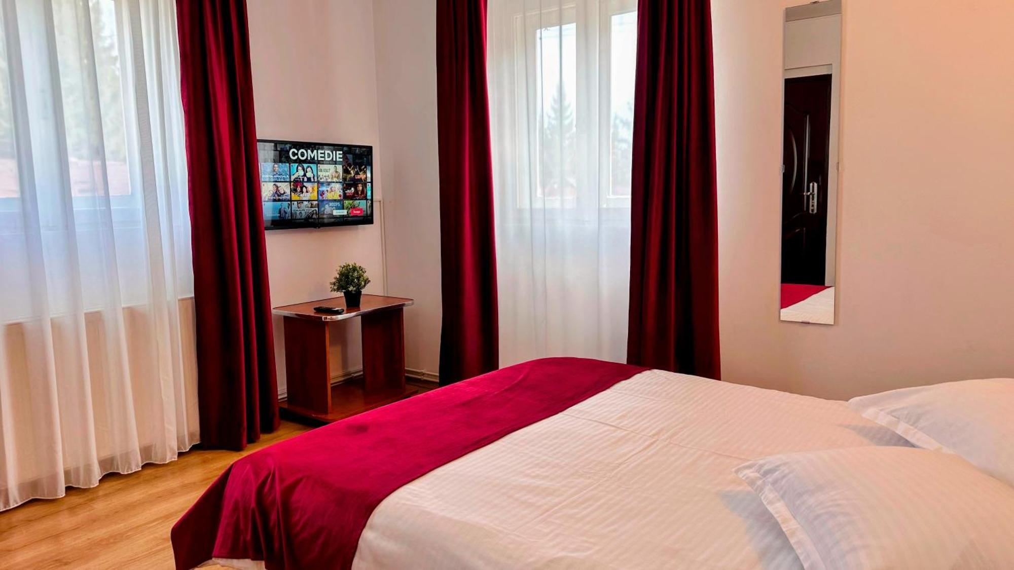 Valea Alba View - Self Check-In Hotel Busteni Exterior photo